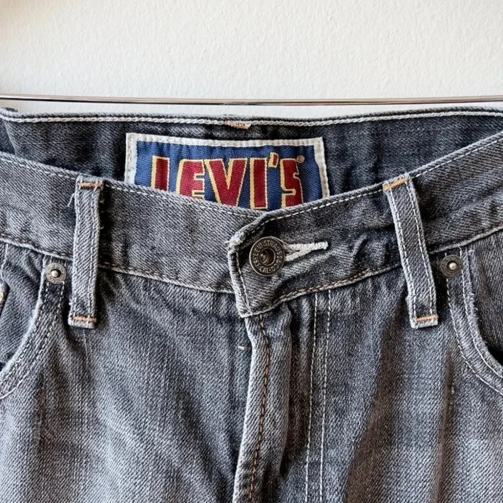 🌟✨2 for  $30✨🌟 Levi’s Vintage Men’s Slim Straight Jeans